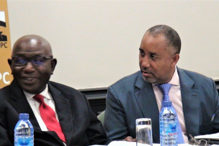 (L-R) Board Chairman, Felix Addo and Ag. CEO, Alexander Mould